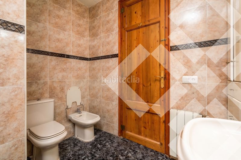 Piso junto al passeig sant joan, finca regia de 105 m2, 3 habitaciones, 1 baño, balcón en Barcelona - Imagen 29