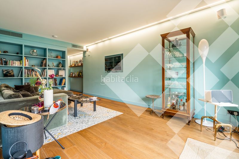 Ático reformado de diseño, vistas, luminoso, silencioso, terraza 23 m2, 2 habitaciones con vestidor, 2 baños, ascensor en Barcelona - Imagen 8