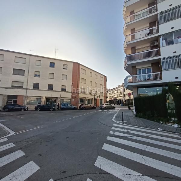 Foto 1139fc70-c43e-4b60-a092-1fd68243a73d. Lloguer local comercial a carrer de barcelona 1 a Sant Celoni