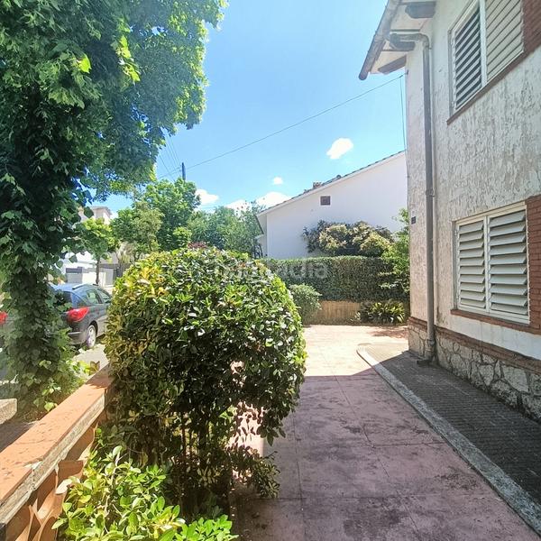 Foto 205a466c-8e8d-4a5e-a44b-cec2fa4e835b. Casa en carrer gran via tomàs balvey 86 casa a 3 vents en venda a ! en Cardedeu