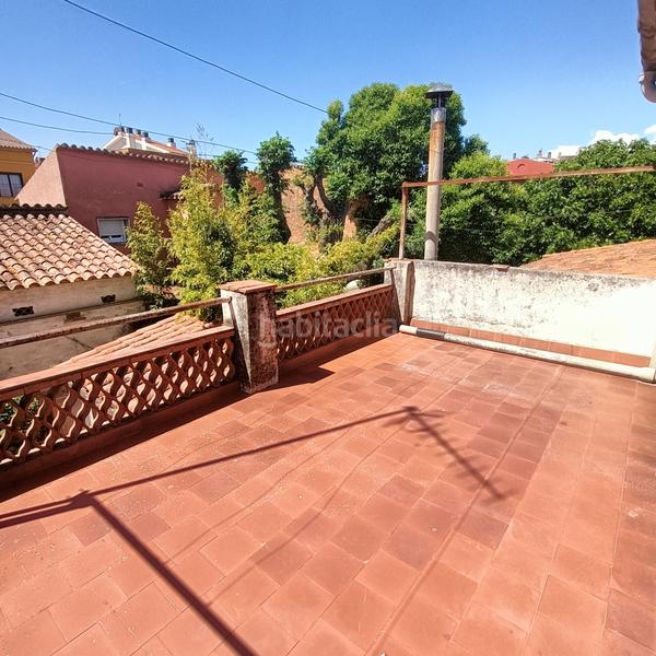 Foto 20cba328-cc39-4750-95ef-abd80c21a384. Casa en carrer gran via tomàs balvey 86 casa a 3 vents en venda a ! en Cardedeu