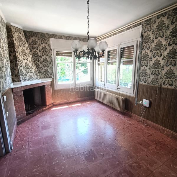 Foto ab1ddccb-fae8-4946-9d2c-51d6acdc2bf8. Casa en carrer gran via tomàs balvey 86 casa a 3 vents en venda a ! en Cardedeu