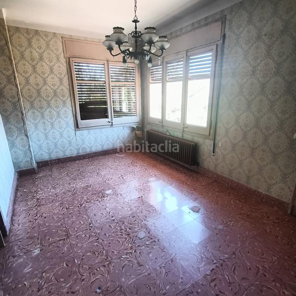 Foto cd6c7505-25dd-4533-8240-c02826ad68d9. Casa en carrer gran via tomàs balvey 86 casa a 3 vents en venda a ! en Cardedeu