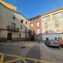 Terreny residencial a Carrer sant bernat 2. Solar residencial plurifamiliar edificable al centre de sallent
