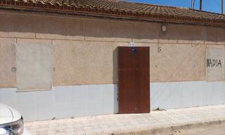 Maison jumelée à La Puebla. Oportunidad!!! planta baja adosada en la puebla
