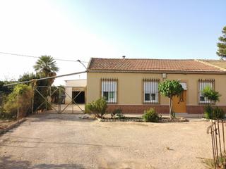 Bauernhof in Miranda. Espectacular finca con vivienda y almacén cercano a cartagena