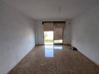 Etagenwohnung in Calle SAAVEDRA FAJARDO 69