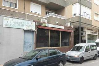 Local commercial à San Pedro del Pinatar. Local comercial en san pedro del pinatar