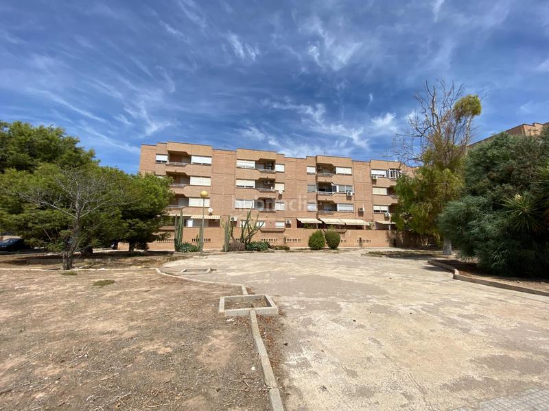 Foto 1078a662-a40d-4b86-ba31-60ae922ea492. Appartamento in calle sierra de cazorla-s.anton 3 in Cartagena