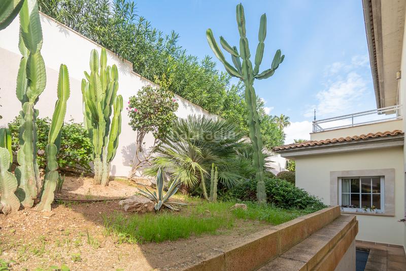 Foto d2f4e47a-ca3c-4997-bea7-7d86e0cfa523. Xalet amb calefacció aparcament piscina a Cas Català-Illetes Calvià