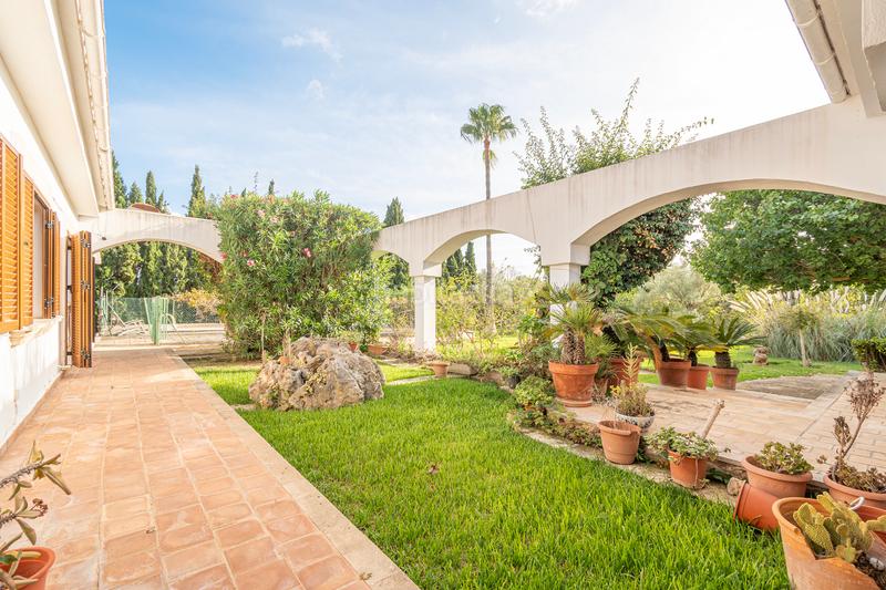 Foto 044b7fd6-c2e1-4bd3-b8d6-18bf2b78a127. Chalet avec cheminée chauffage parking piscine dans Alcúdia