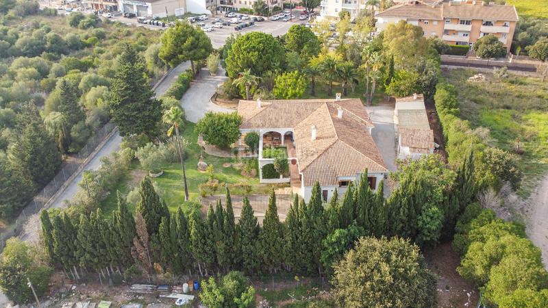 Foto 4bf6924b-d821-445a-8737-92b0b89e8a94. Chalet avec cheminée chauffage parking piscine dans Alcúdia