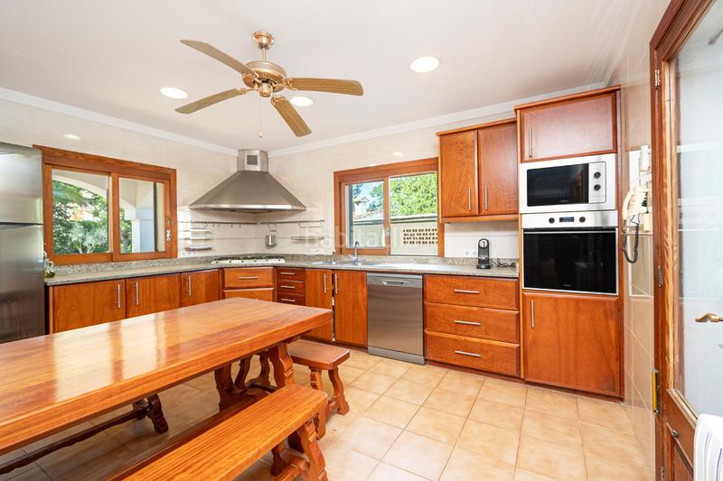 Foto 5690cdf2-bbcb-44bb-bbd5-4fa45705c812. Chalet avec cheminée chauffage parking piscine dans Alcúdia