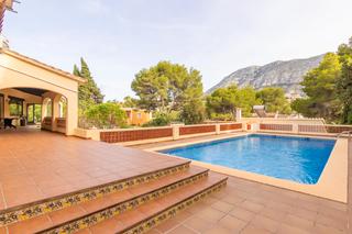 Chalet in Las Rotas / Les Rotes