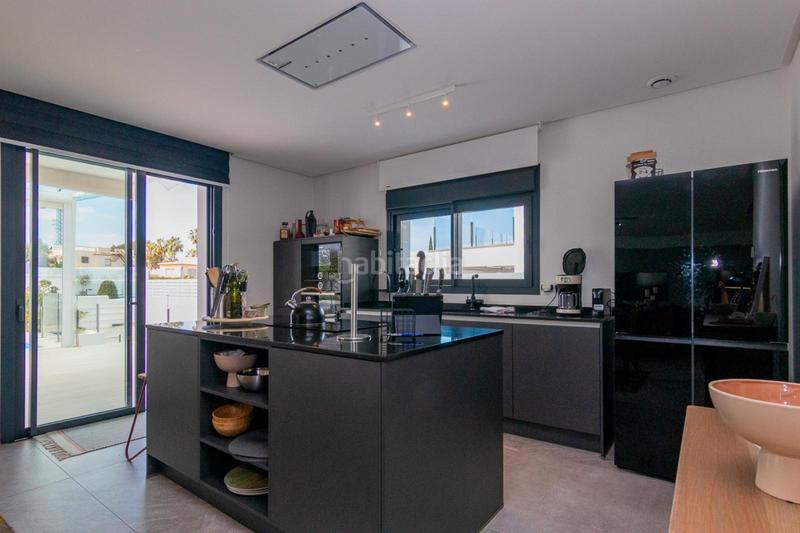 Foto 369177f7-cba3-4726-bbb5-e9ef979a837a. Chalet mit heizung parking pool in El Montgó Dénia