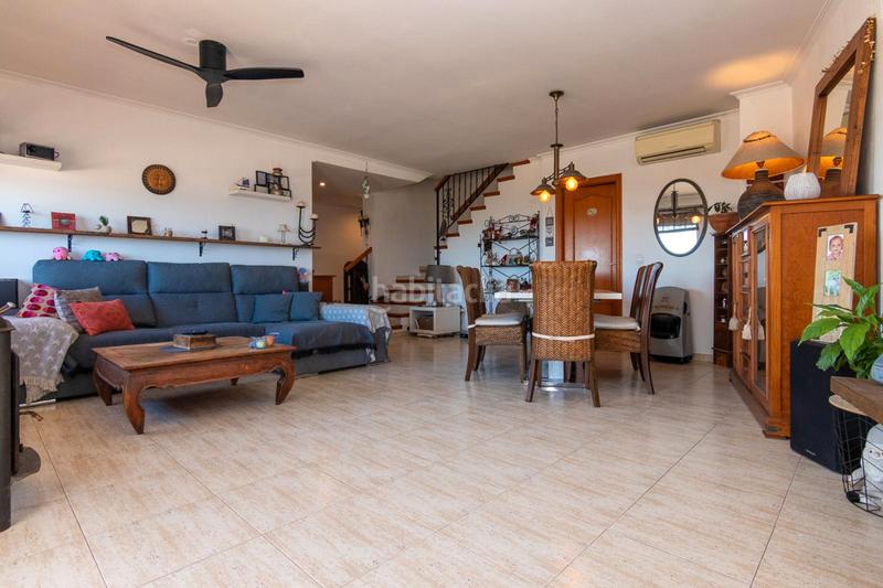 Foto 658365aa-54db-42e5-b28d-099603f7dfe6. Attico con riscaldamento in Centro Urbano Dénia