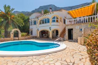 Chalet in La Pedrera-Vessanes
