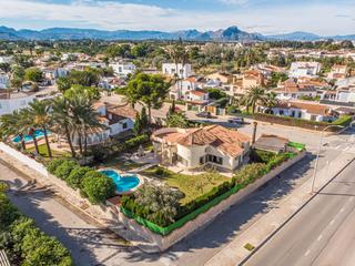 Xalet en Les Bassetes - El Marjal