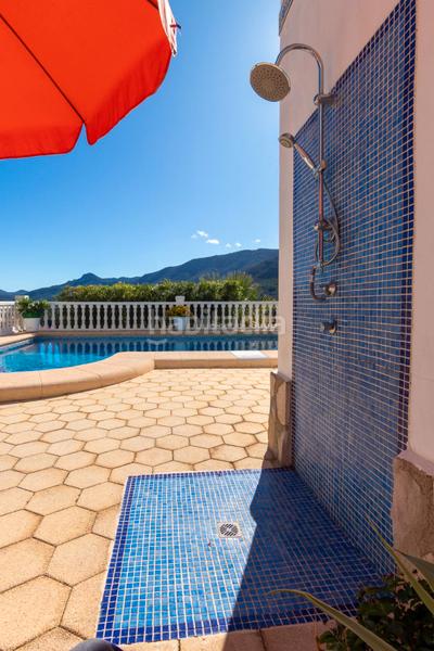 Foto 4208fc75-9e9e-4eda-96f4-7203df6629eb. Xalet amb calefacció aparcament piscina a Benichembla