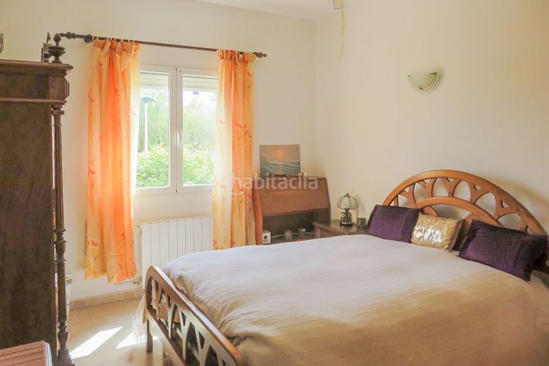 Foto d8eaafdf-c926-44c1-adb1-1fa7b23dad4a. Xalet amb calefacció aparcament piscina a Beniarbeig