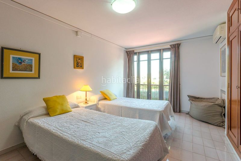 Foto d9962b84-3495-45c2-8e1c-9d3451863984. Chalet con riscaldamento parcheggio piscina in El Montgó Dénia