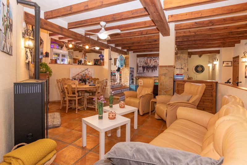 Foto 053837ef-3287-411b-9346-f9620bd291c7. Edificio in Sagra