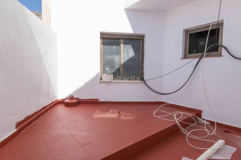 Foto f3e95e2c-b8e4-4d60-a901-1e5ee07e0ee2. Edificio in Tormos