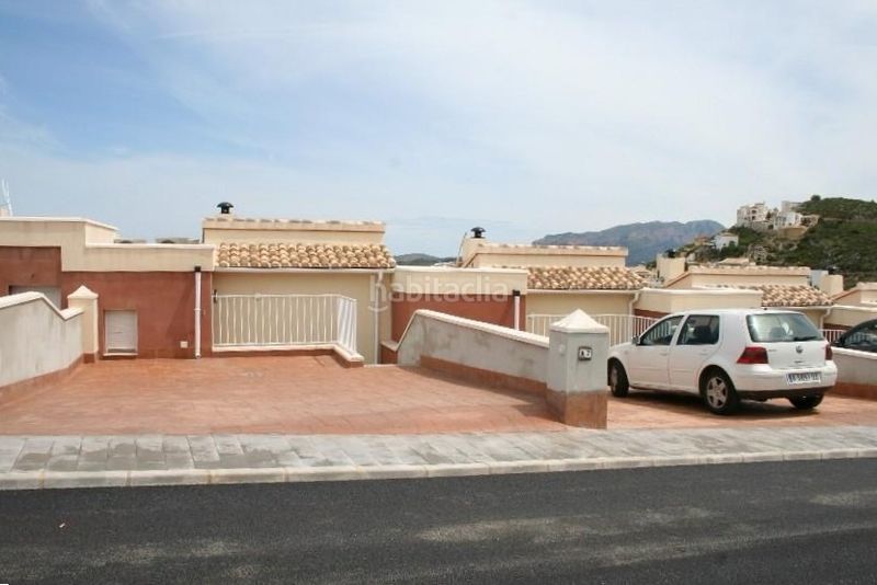 Foto ee189d7c-6e1c-4562-82d4-6dcbd576f412. Casa adossada amb calefacció aparcament piscina a Pedreguer