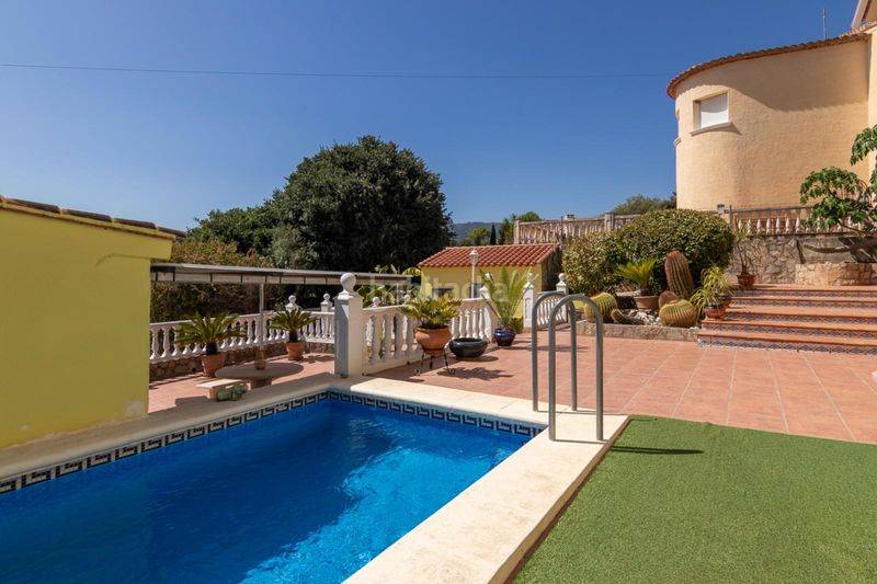 Foto bed223bc-177f-44a8-a48e-37238d03e101. Chalet en Tormos