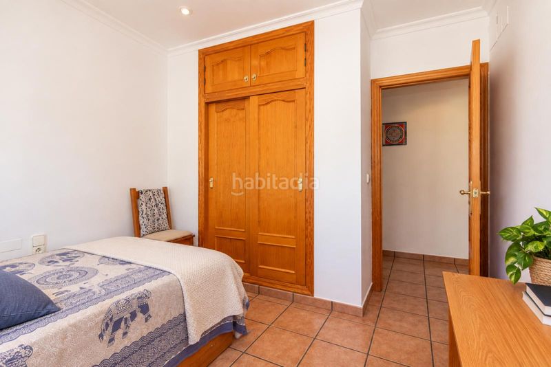 Foto f2e3d4fd-b943-4b5a-a708-91b3fbbfa2a6. Xalet amb aparcament piscina a Tormos