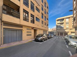 Aparcament cotxe  Carrer de l'almirall roger de lluria. Plaza de garaje en el campello – fácil acceso y comodidad
