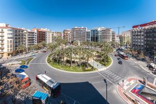 Flat  Avenida de federico soto. Vive alicante desde su corazn vibrante: la plaza de luceros.