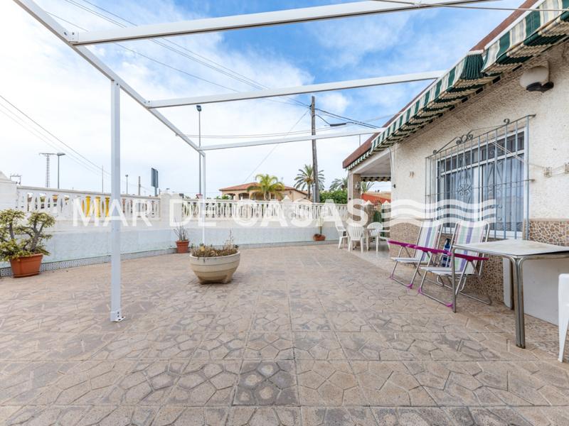 Foto a9201f49-b654-4f13-9aa4-3ff5150c1402. Casa adosada tu espacio al aire libre en el campello en Campello (el)