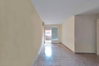 Flat  Avenida del progreso. Un piso con luz, amplitud y muchas posibilidades en el palmar