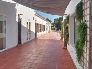 Local commercial  Carrer móstoles. Local comercial con gran potencial en teulada-moraira