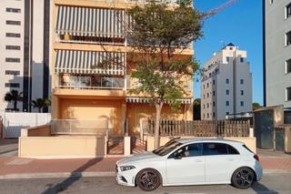Aparcament cotxe  Avenida del puerto. Plazas de garaje en venta en guardamar del segura