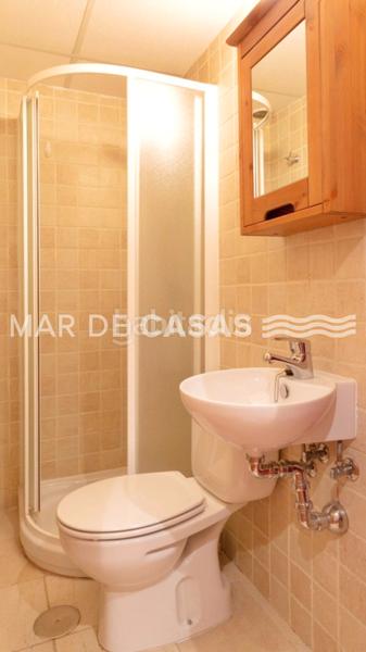 Foto 5e3c9c7e-e6a2-4b8e-8810-5e95b47024d7. Casa adosada espacio, luz y ubicación: adosado con piscina en San Juan de Alicante