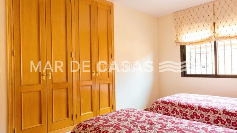 Foto 6448c73d-b30b-4e80-bab6-79c39903c77e. Casa adosada espacio, luz y ubicación: adosado con piscina en San Juan de Alicante