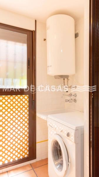 Foto f08093c1-fa93-4039-89ed-efaadf3645bd. Casa adosada espacio, luz y ubicación: adosado con piscina en San Juan de Alicante