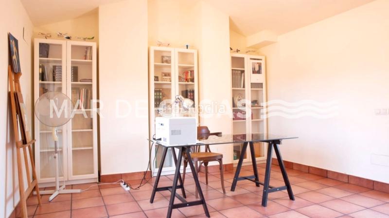 Foto f1c2ccfd-bb7b-4f51-9668-9f242a4ce07c. Casa adosada espacio, luz y ubicación: adosado con piscina en San Juan de Alicante