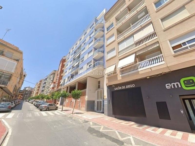 Foto a6e644d0-77c0-4868-93bb-c1438746cbcc. Parking voiture dans calle de sant francesc 29 dans Campello (el)