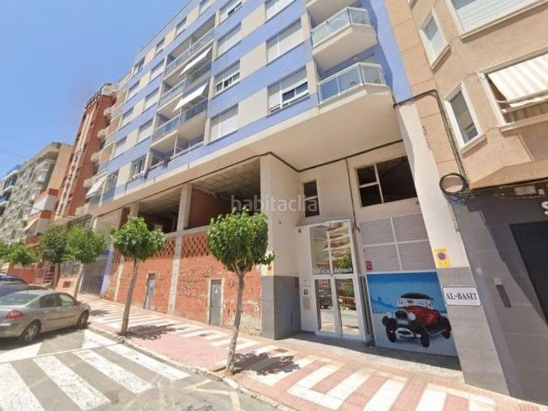 Foto d11a557b-fc12-40bb-b2a3-8884633c56d1. Parking voiture dans calle de sant francesc 29 dans Campello (el)