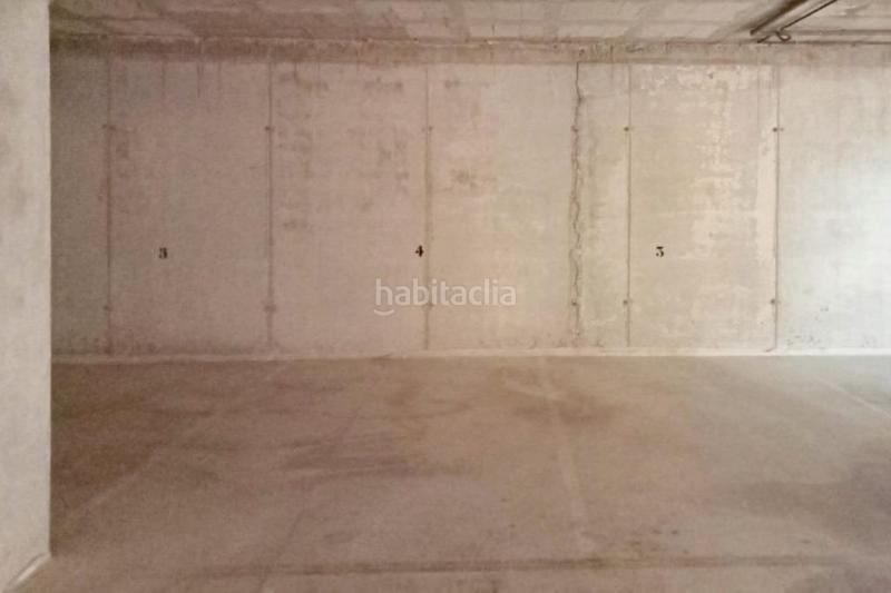 Foto 1a733466-06c5-426e-a8cd-6970631e6491. Parking coche en Puerto Deportivo Guardamar del Segura