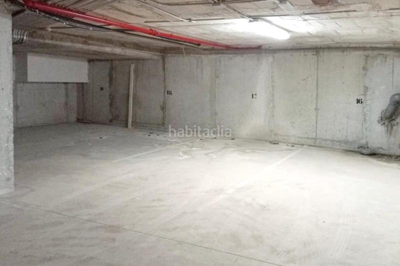 Foto c1b72ab7-943c-43cd-af2a-d4e3f81bd345. Autoparkplatz in Puerto Deportivo Guardamar del Segura