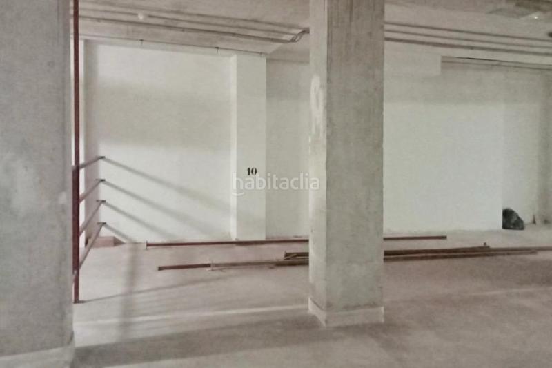 Foto 0b85c914-af6f-4d75-badd-95b8e4990b3b. Car parking in Puerto Deportivo Guardamar del Segura