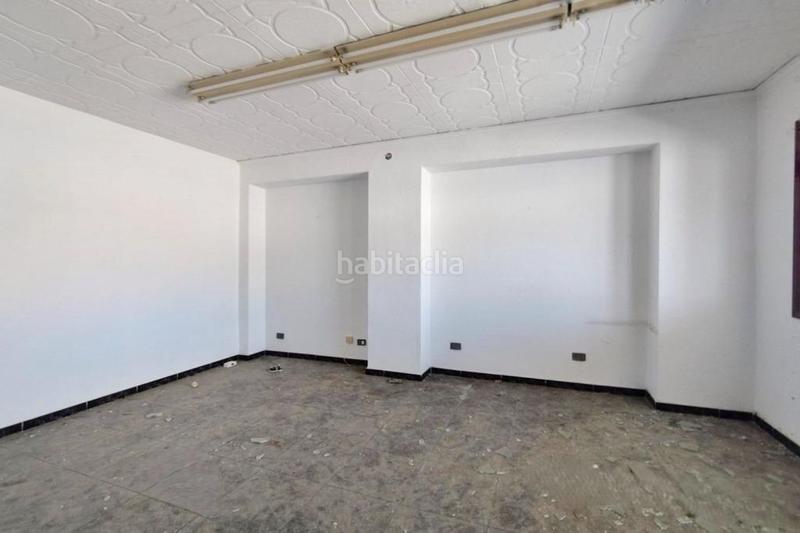 Foto 34a56e56-2d78-46ef-b7c0-0e0555c7df0a. Industrial building in Ibi