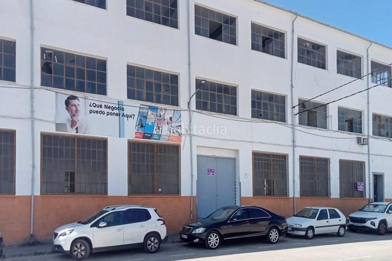 Foto 4a4cb2c6-5c98-4f9a-bd98-02aa06ac249f. Industrial building in Ibi