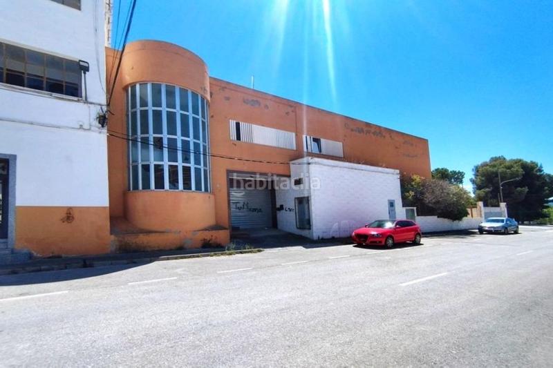 Foto 5ac17c4d-83bd-4c01-bbd6-4fec8b78609b. Industrial building in Ibi