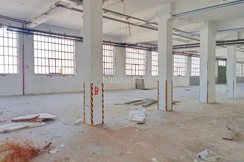 Foto 844ad2cc-c124-47e8-83f8-a241d4c38103. Industrial building in Ibi