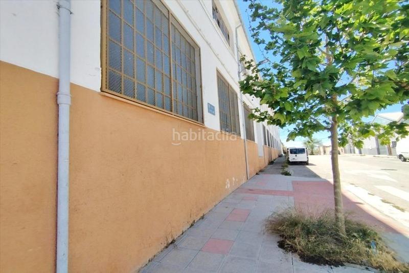 Foto a69da591-ed61-4c57-897f-723b9df25779. Industrial building in Ibi